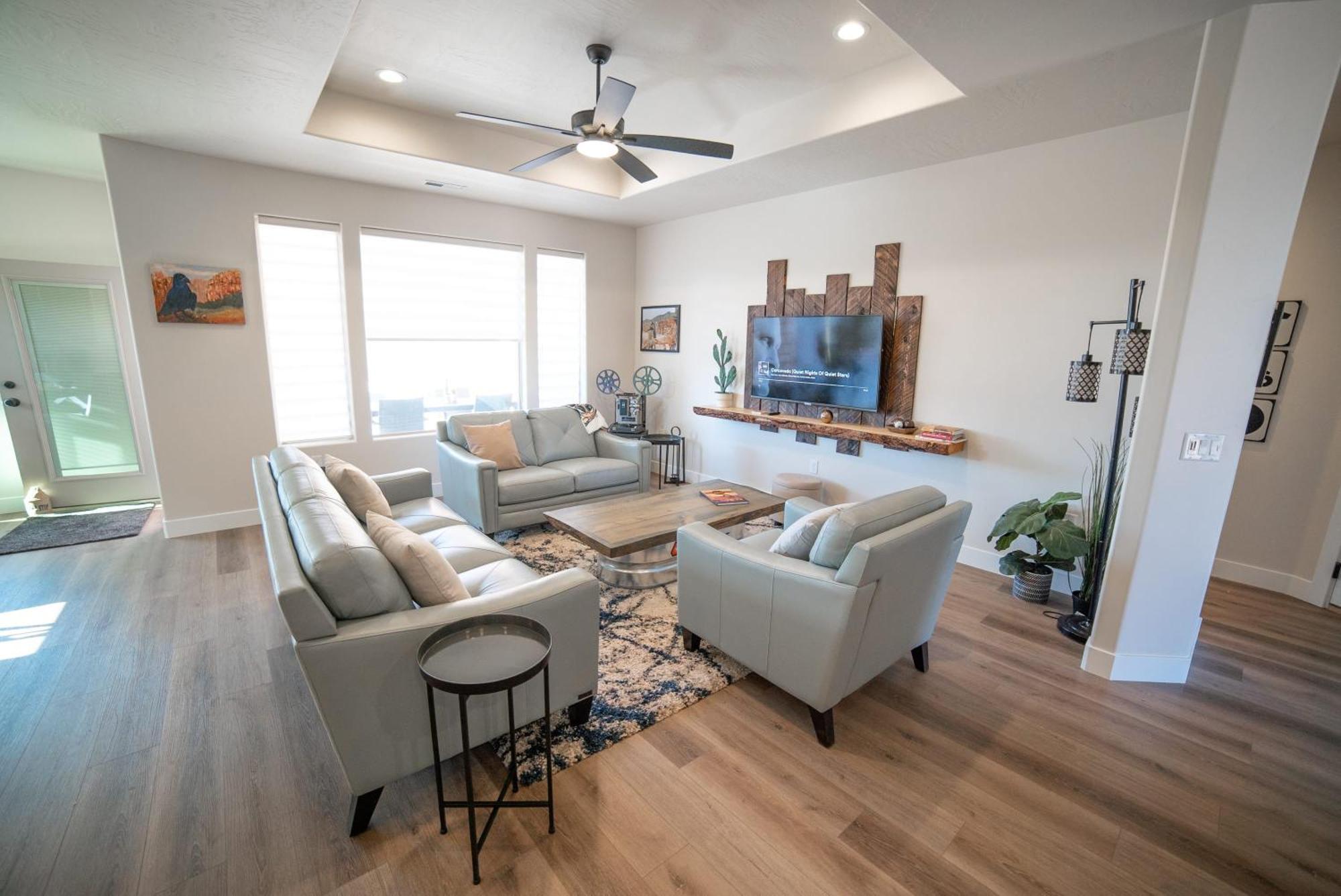 Hollywood Hangout - New West Properties Kanab Luaran gambar